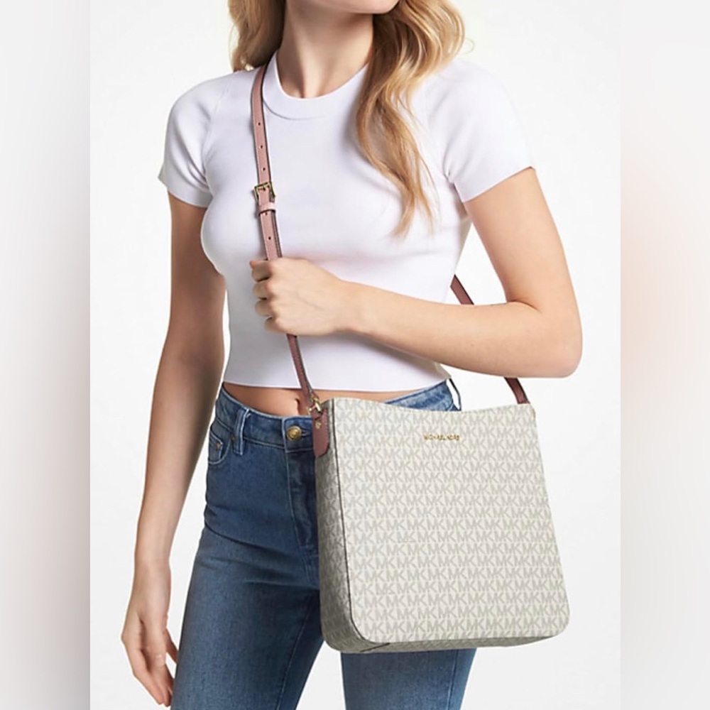 MICHAEL KORS JET SET TRAVEL LARGE LOGO MESSENGER BAG